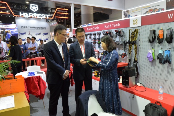 1713406381625848.jpg 微信图片_20240418091402_副本.jpg